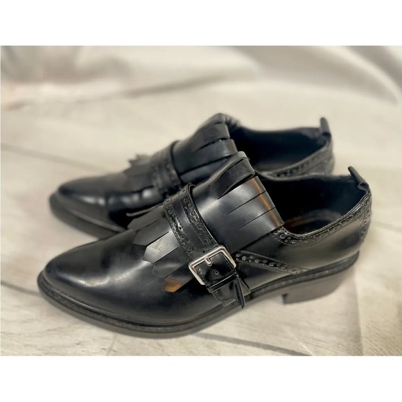 Zara Basics Black Fringe Kilted patent Leather shoes Loafers Clog Woman’s 38 7 - Picture 2 of 13